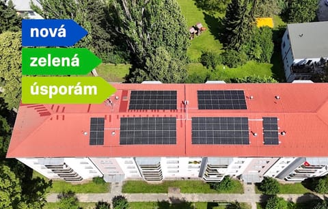 Bezúročný úvěr na fotovoltaiku: známe finální podporu NZÚ 2026 pro bytové domy