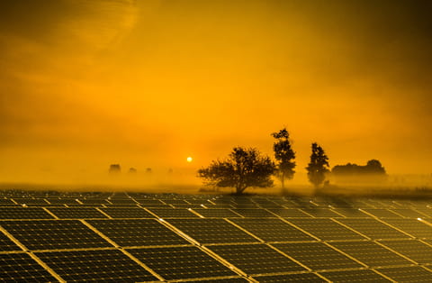 Rekordní ceny energií přinesly i rekordní úspory díky fotovoltaice